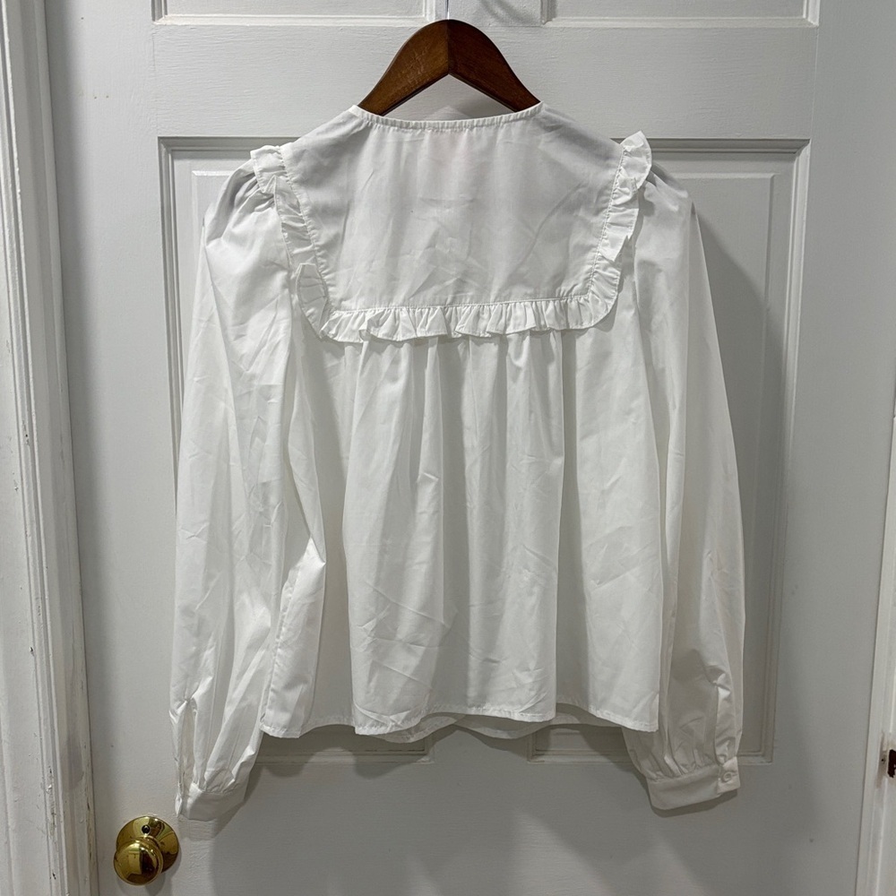 So Me The Charming Blouse Tie Front Pearl Detail Size Small White Boho - Picture 6 of 8